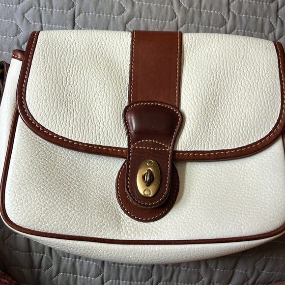 Coach cream pebbled leather shoulder bag - Picture 16 of 16